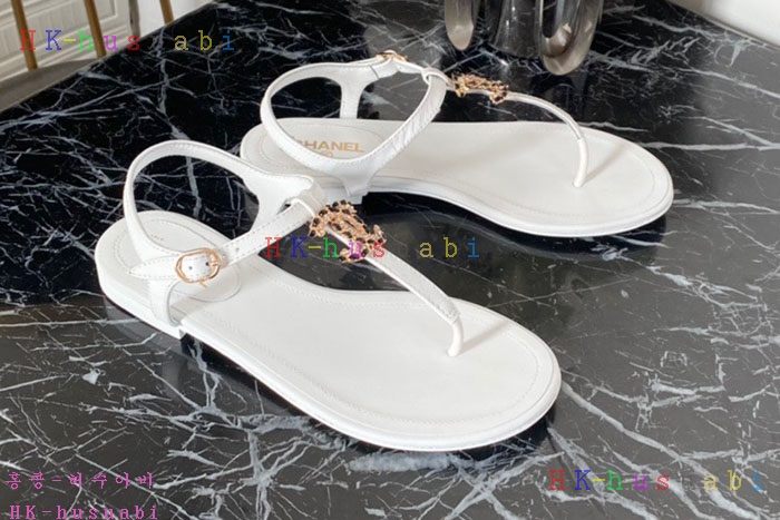 NEW 샤넬 샌들 신상 C427704