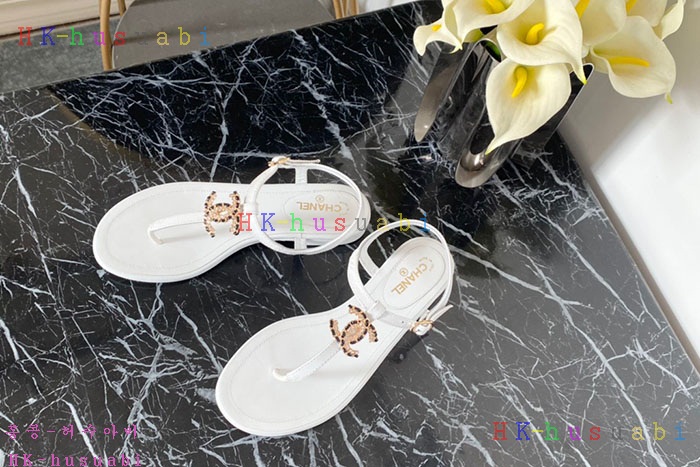 NEW 샤넬 샌들 신상 C427704