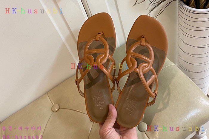 NEW 에르메스 샌들 신상 H 242502