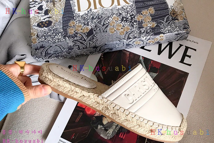 NEW 디올 신발 신상 DR 857221