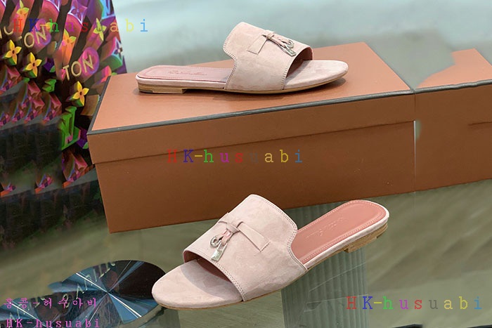 NEW 로로피아나 슬리퍼 신상 L 857223