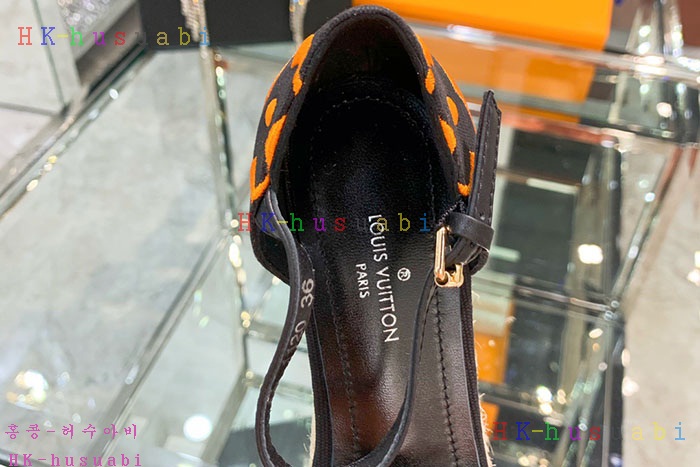 NEW 루이비통 신발 신상 LV 852240
