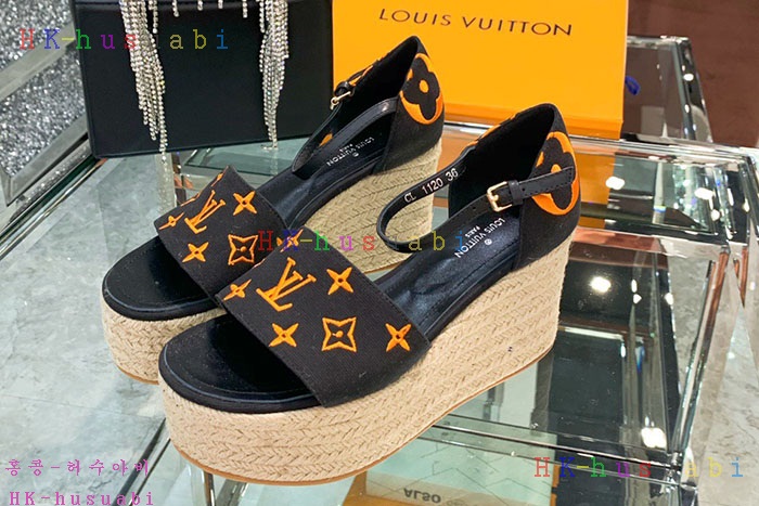 NEW 루이비통 신발 신상 LV 852240