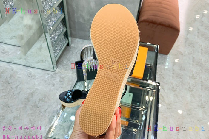 NEW 루이비통 신발 신상 LV 852241