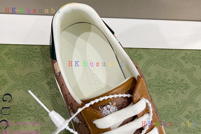 NEW 구찌 스니커즈 신상 GU 572441