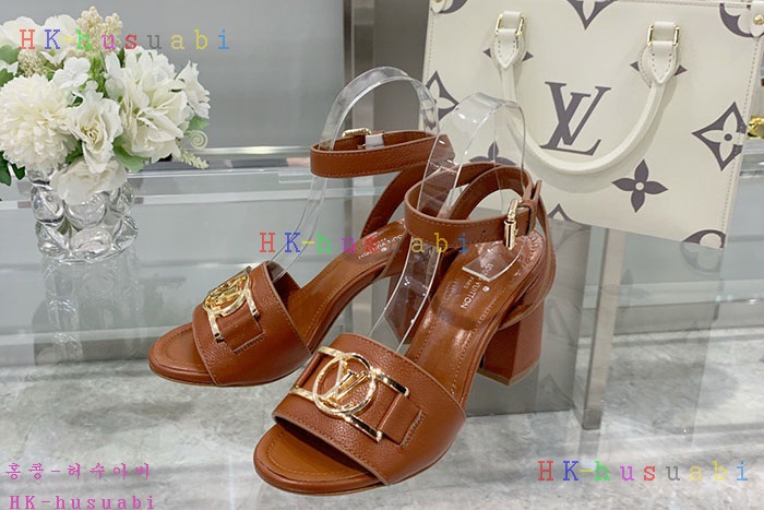 NEW 루이비통 샌들 신상 LV 857521
