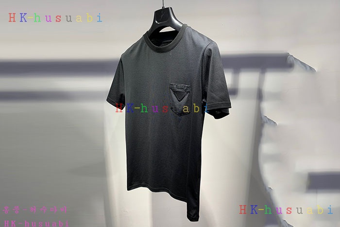 NEW 프라다 반팔티 신상 P 255526