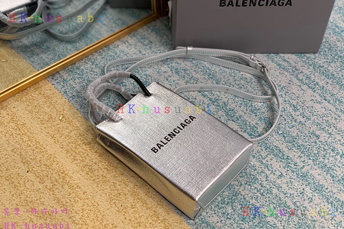 ★미러급★발렌시아가 쇼핑 폰 홀더 크로스백 B 593826-5