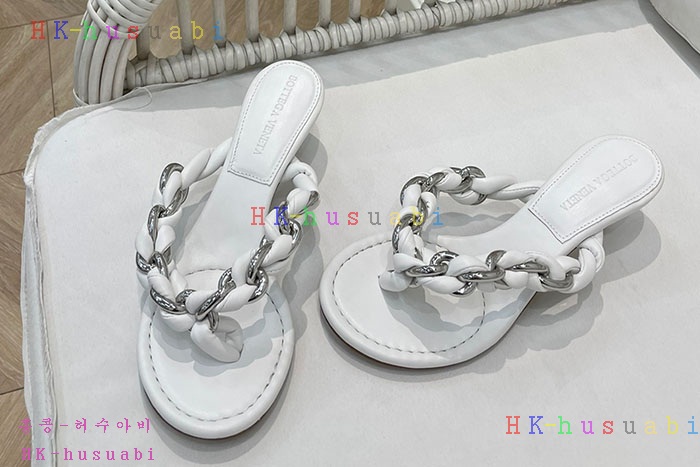 NEW 보테가베네타 샌들 신상 BV 557251