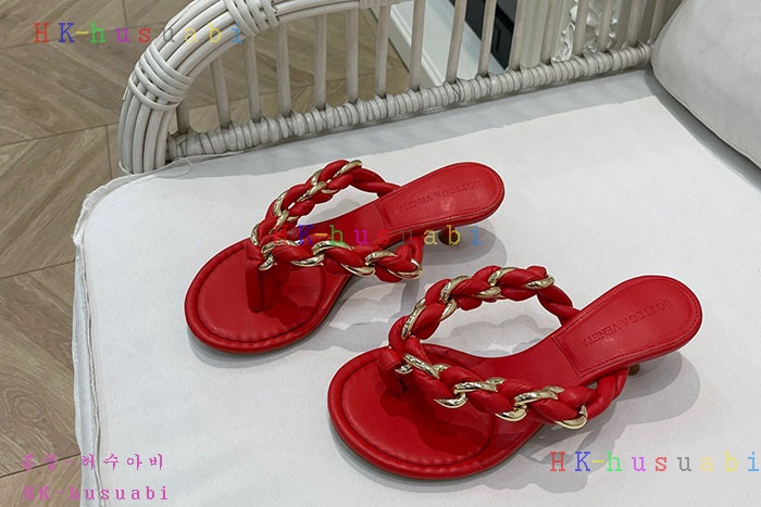 NEW 보테가베네타 샌들 신상 BV 557253
