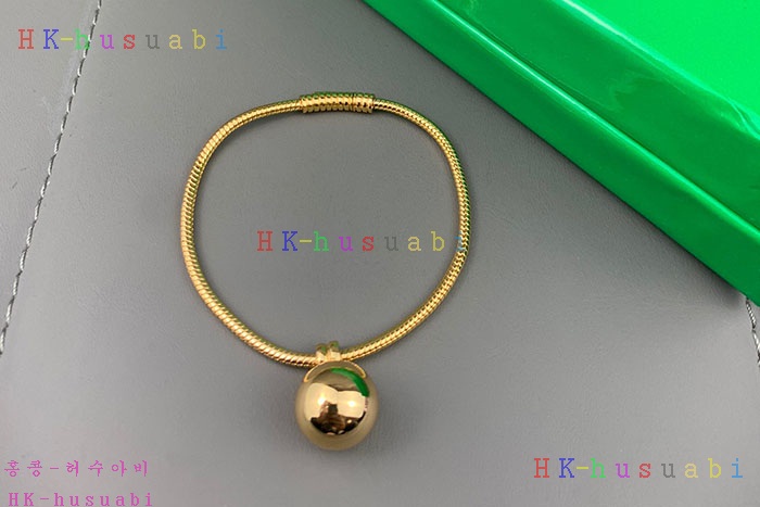 NEW 보테가베네타 팔찌 신상 BV 67551