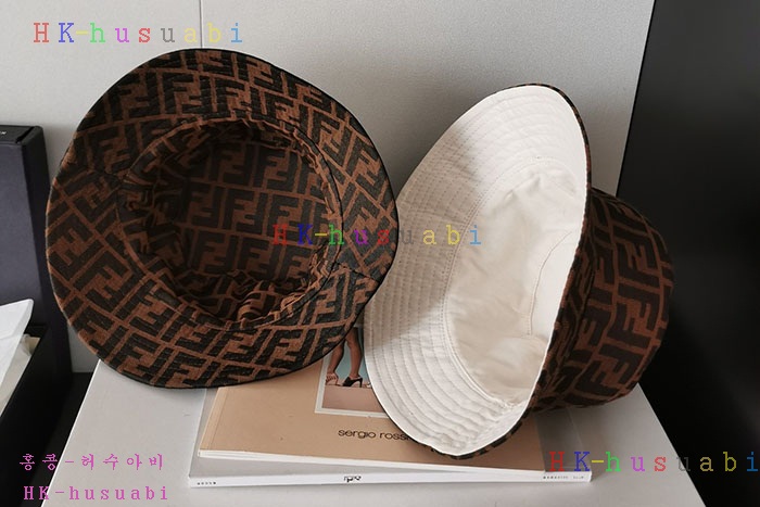 NEW 펜디 모자 신상 FD 863533