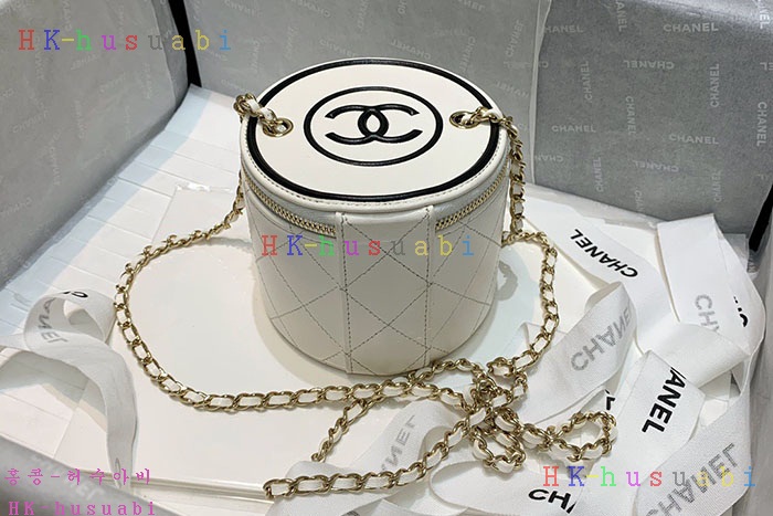 ★미러급★샤넬 램스킨 퀼팅 CC로고 원통 베니티백 AP2193