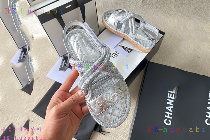NEW 샤넬  샌들 신상 C 557287