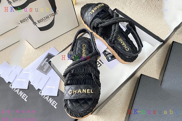 NEW 샤넬  샌들 신상 C 557288