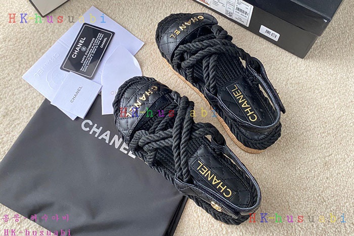 NEW 샤넬  샌들 신상 C 557288