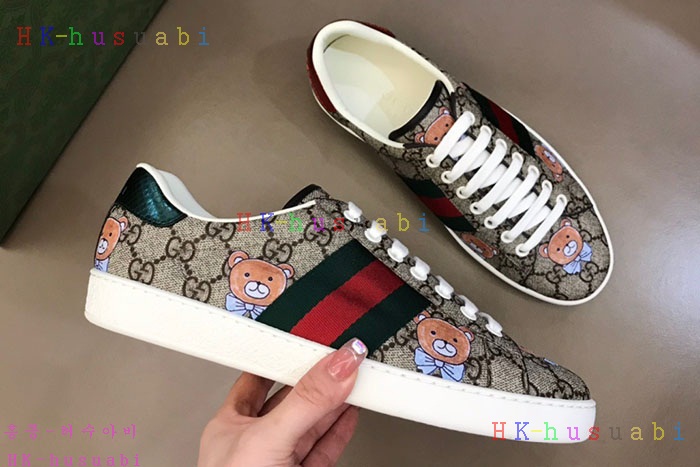 NEW 구찌 스니커즈 신상 GU 352335