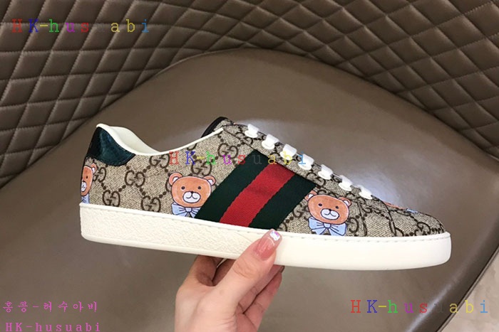 NEW 구찌 스니커즈 신상 GU 352335