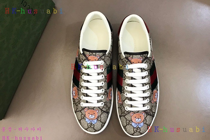 NEW 구찌 스니커즈 신상 GU 352335