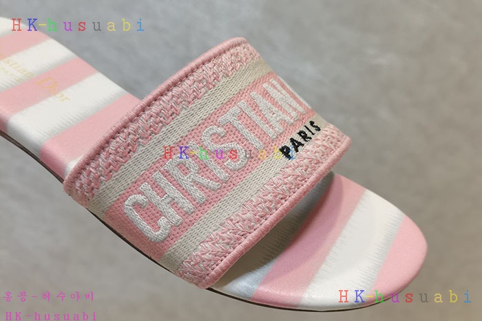 NEW 디올 슬리퍼 신상 DR 957401