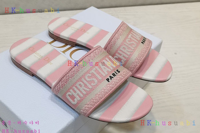 NEW 디올 슬리퍼 신상 DR 957401