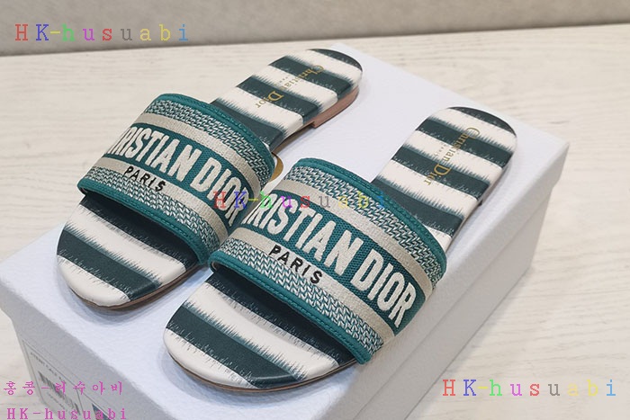 NEW 디올 슬리퍼 신상 DR 957403