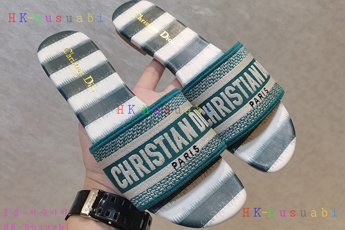 NEW 디올 슬리퍼 신상 DR 957403