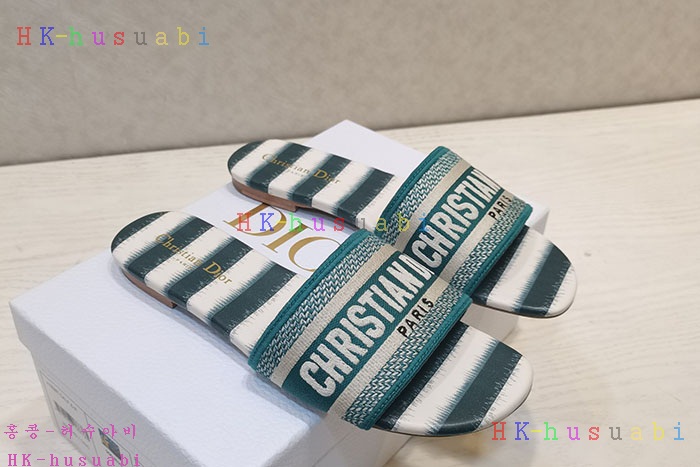NEW 디올 슬리퍼 신상 DR 957403