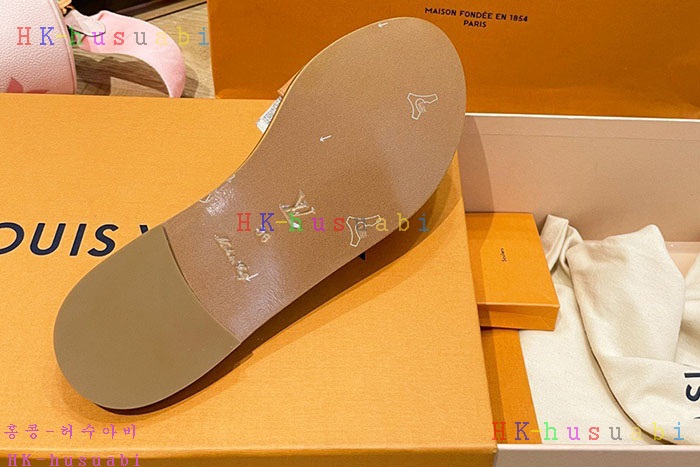 NEW 루이비통 슬리퍼 신상 LV 65528