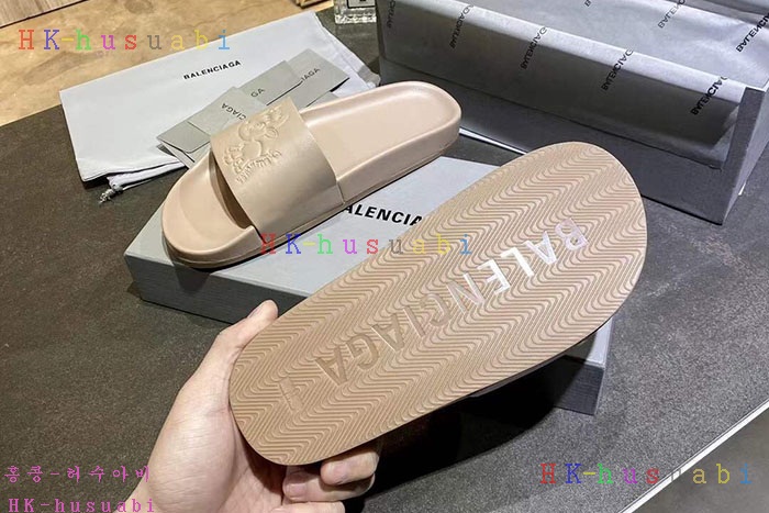 NEW 발렌시아가 슬리퍼 신상 B 922548
