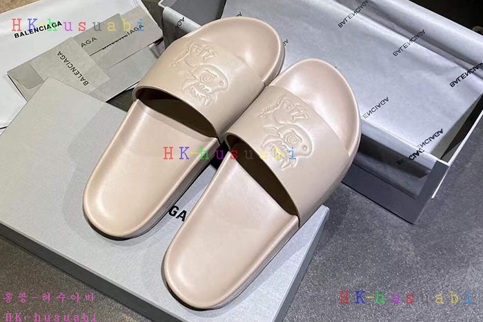 NEW 발렌시아가 슬리퍼 신상 B 922548
