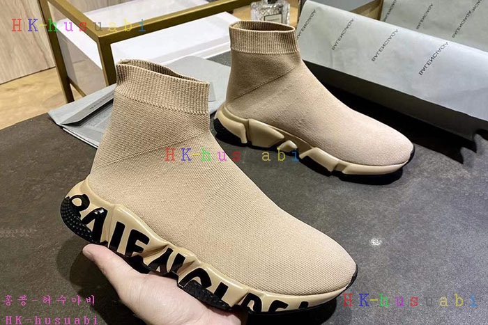 NEW 발렌시아가 스니커즈 신상 B 922541