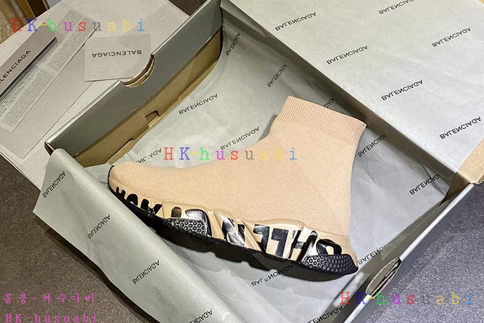 NEW 발렌시아가 스니커즈 신상 B 922541