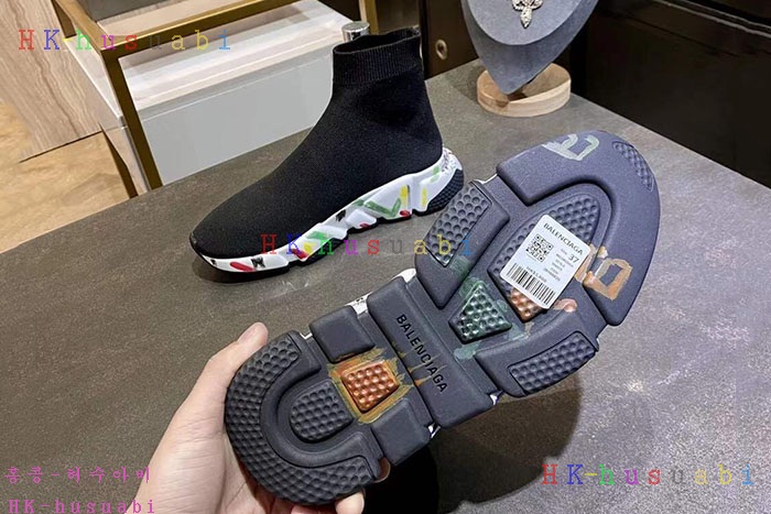 NEW 발렌시아가 스니커즈 신상 B 922532