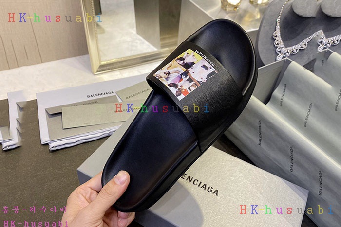 NEW 발렌시아가 슬리퍼 신상 B 922561