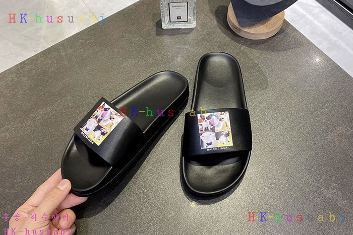 NEW 발렌시아가 슬리퍼 신상 B 922561
