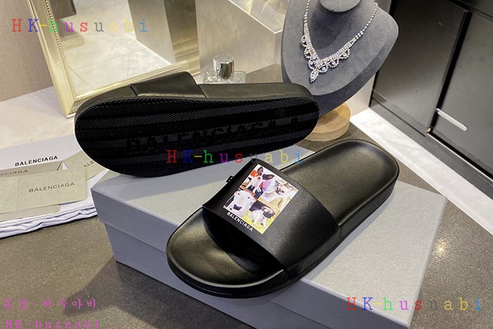 NEW 발렌시아가 슬리퍼 신상 B 922561