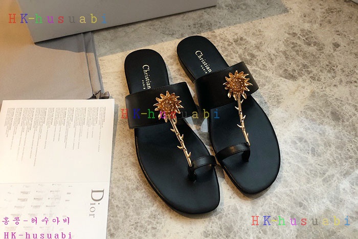 NEW 디올 샌들 신상 DR 872284