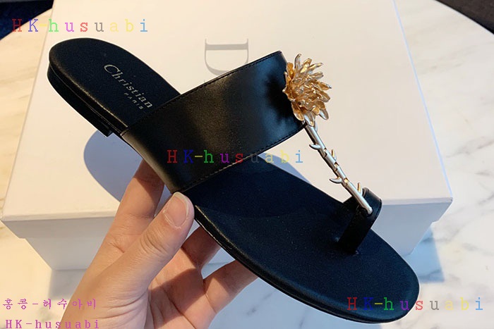 NEW 디올 샌들 신상 DR 872284