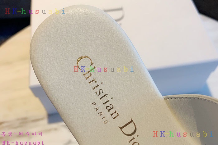 NEW 디올 샌들 신상 DR 872285