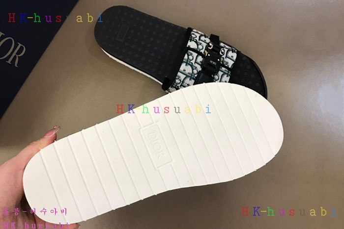 NEW 디올 샌들 신상 DR 872309