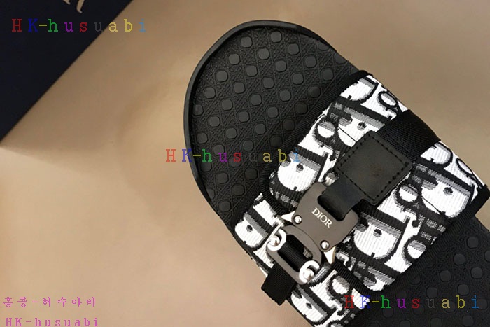 NEW 디올 샌들 신상 DR 872309