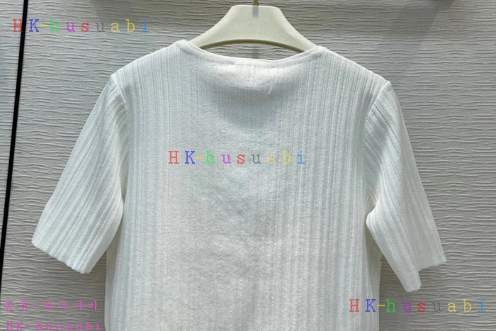 NEW 디올 반팔티 신상 DR 857885
