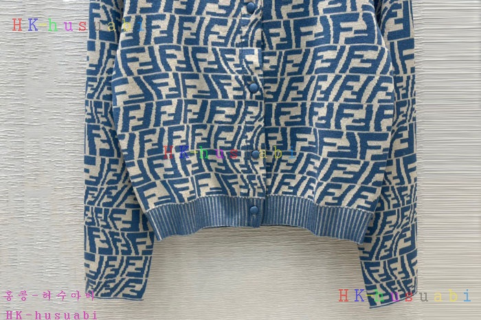 NEW 펜디 가디건 신상 FD 8875820