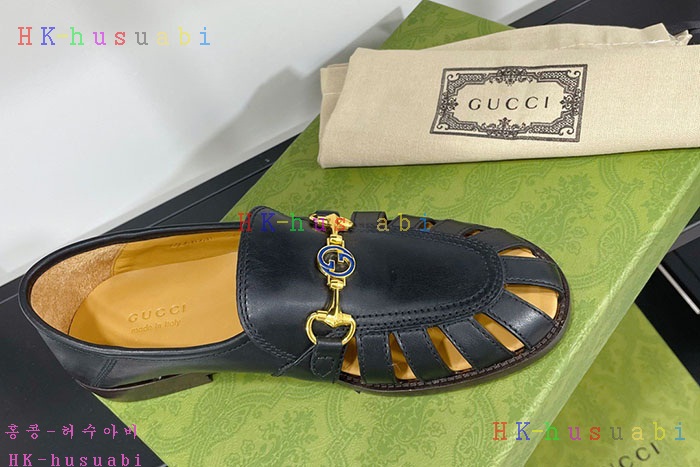 NEW 구찌 로퍼 신상 GU 427552