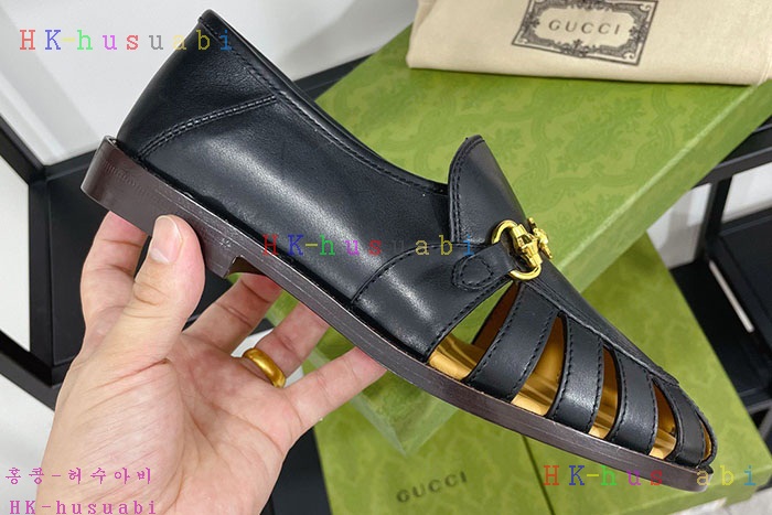 NEW 구찌 로퍼 신상 GU 427552