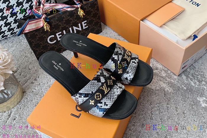 NEW 루이비통 슬리퍼 신상 LV 7588219