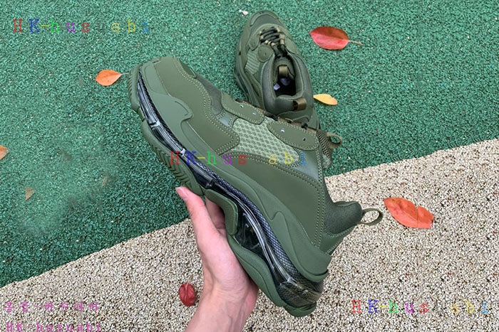 NEW 발렌시아가 스니커즈 신상 B 889654