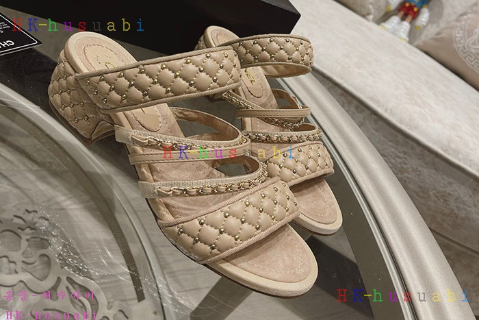 NEW 샤넬 샌들 신상 C 678824