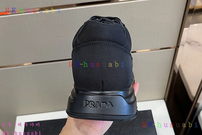 NEW 프라다 스니커즈 신상 P 335694
